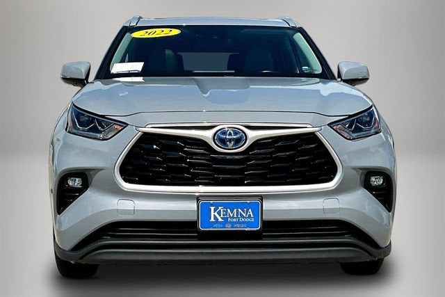 2022 Toyota Highlander — side profile view